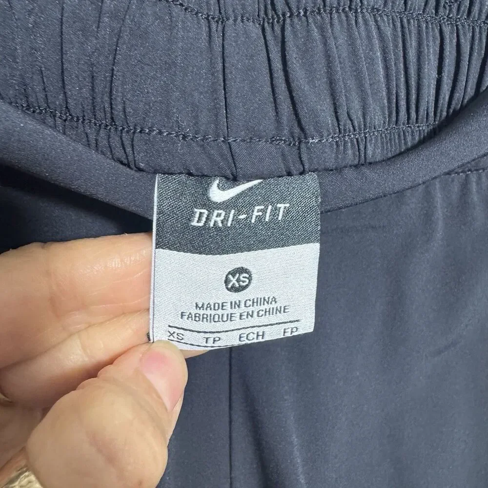 NIKE Womens Woven Bliss Skinny Training Capri 642528-010 Sz XS Active Gym Train